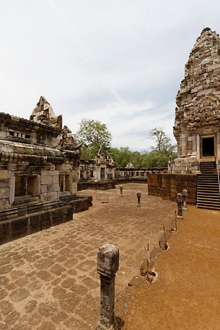 29-Prasat Sdok Kok Thom (2013)-044